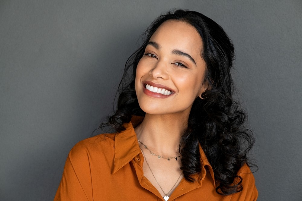 The Benefits of Custom-Made Dental Veneers for a Perfect Fit