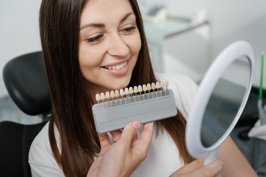Straighten Teeth Faster Using Veneers